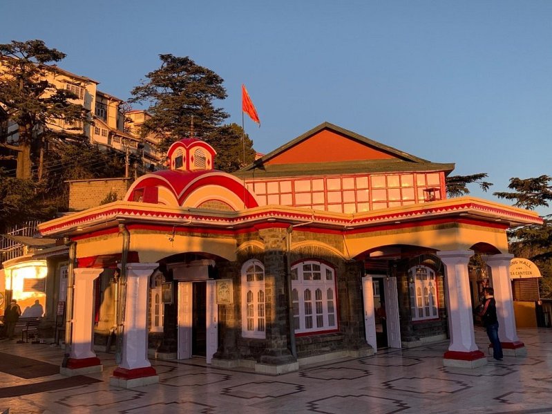 Exploring the Best Places to Visit in Shimla: A panoramic view of the majestic Himalayan landscapes, lush green valleys, and colonial architecture in this charming hill station.