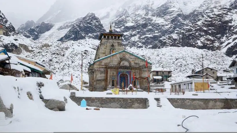 Uttarakhand’s Kedarnath temple is covered in a thick blanket of snow.