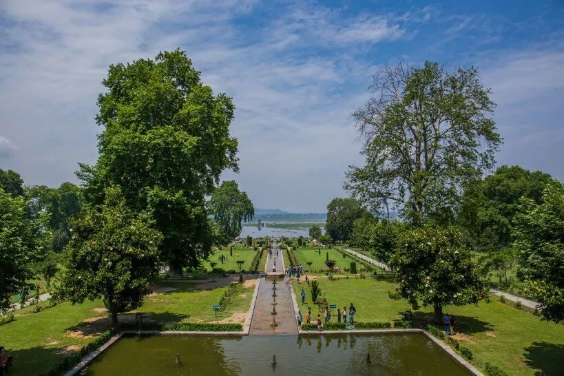 Explore beautiful Kashmiri Gardens,Things to do in Kashmir