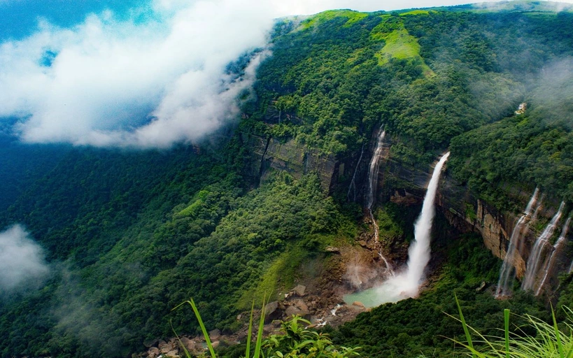Nohkalikai Waterfall, top things to do in Meghalaya
