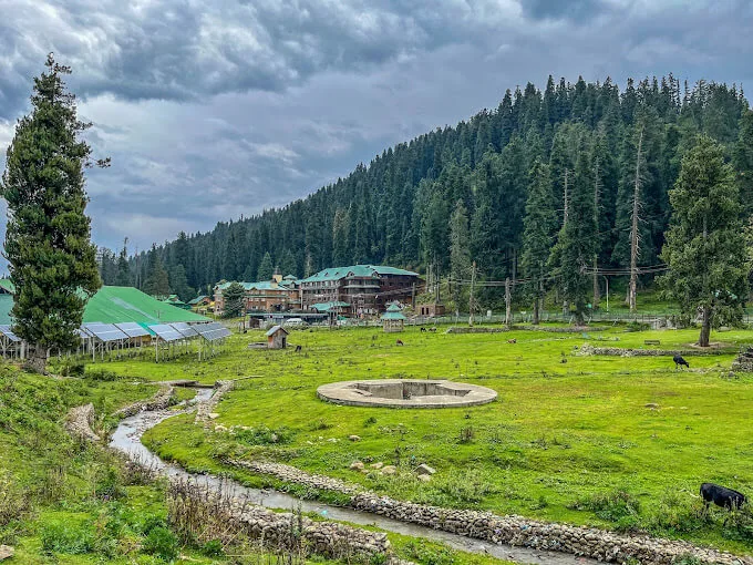 Khilanmarg places to visit in Gulmarg in September