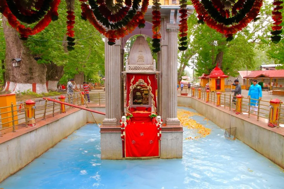 Sri Kheer Bhawani Durga Temple in Jammu and Kashmir