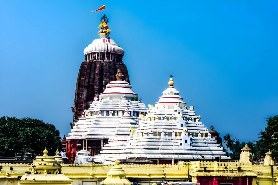 Visit the beautiful Jagannath Temple in Puri