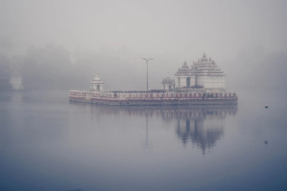 Enjoy a serene walk at Bindu Sagar Lake