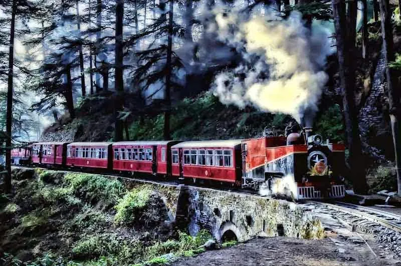 How to reach Manali by train