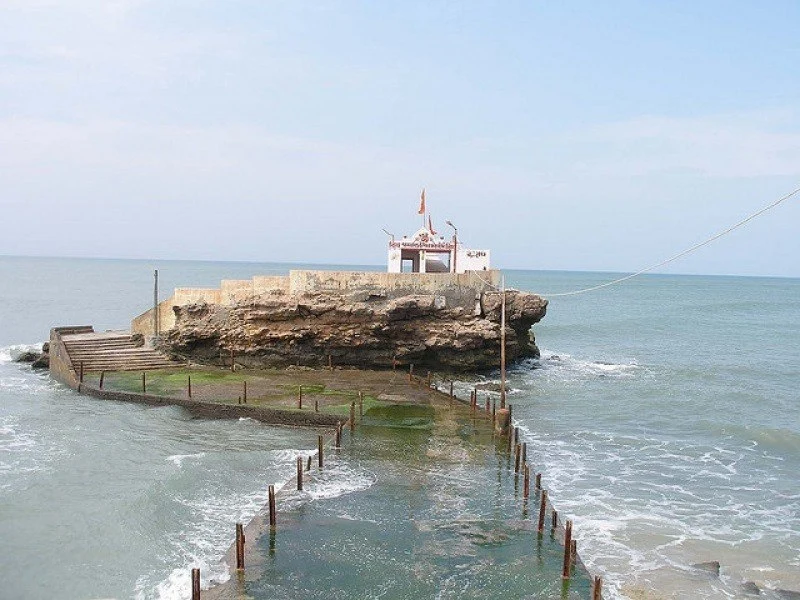 Visit the Bhadkeshwar Mahadev Temple