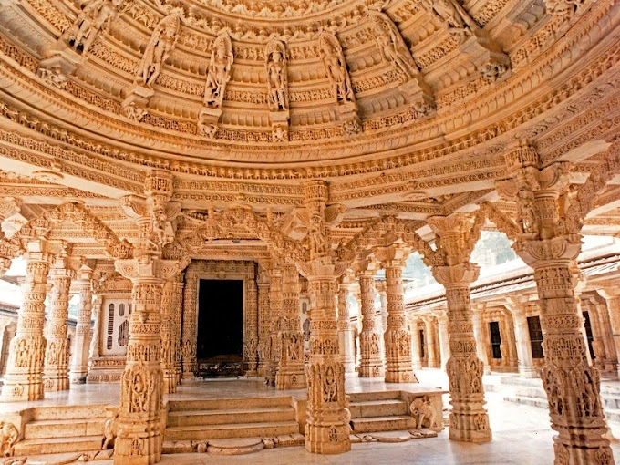 Visit the beautiful Dilwara Temples in Mount Abu