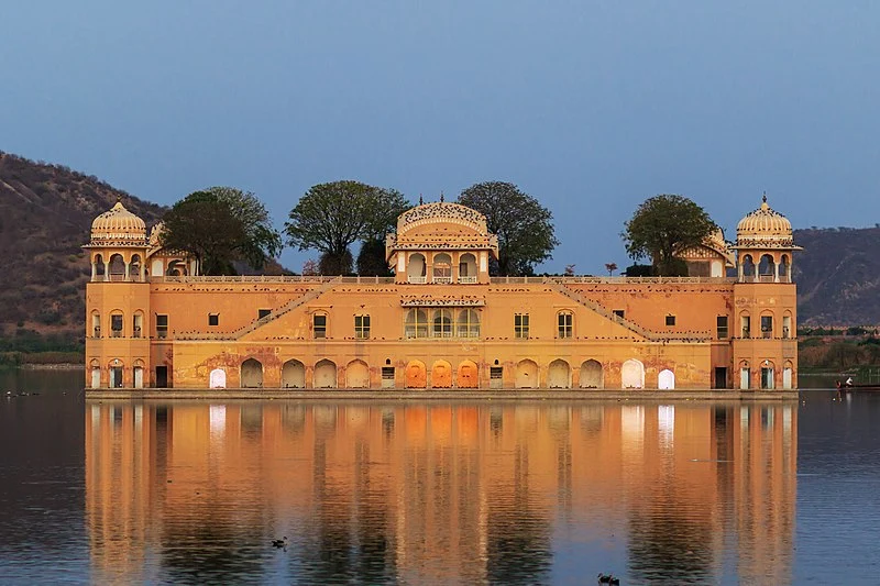 Spend time at Jal Mahal