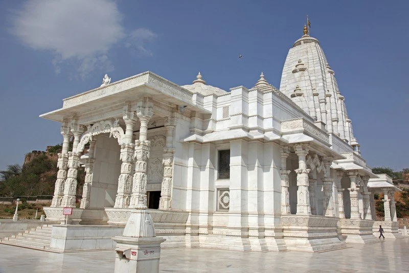 Visit the Birla Mandir is one of the best Things to do in Jaipur