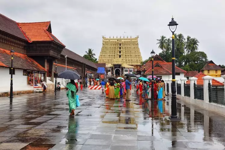 Visit Sree Padmanabhaswamy Temple in Trivandrum