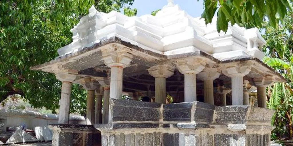 Achaleshwar Mahadev Temple