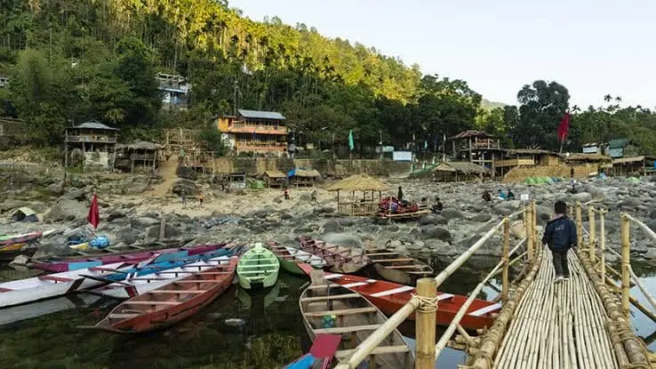 Visit Shnongpdeng Village near Dawki