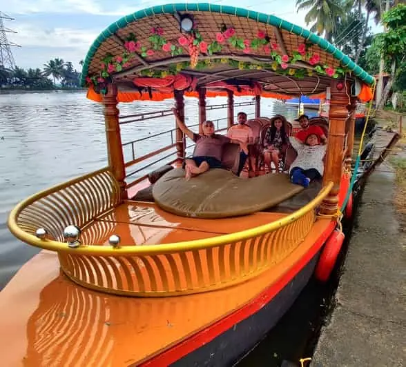 Shikara boat Rides in Alleppey