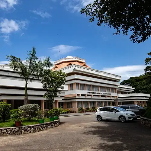 Visit Priyadarshini Planetarium in Trivandrum