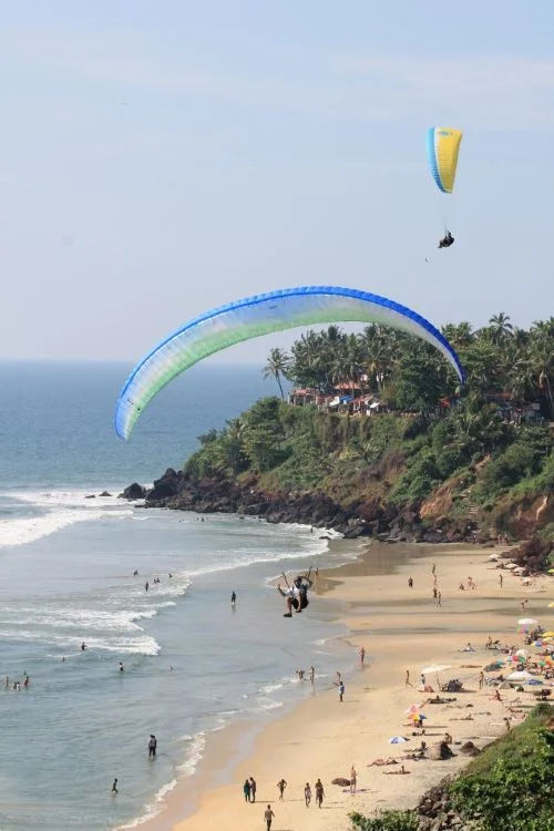 Paragliding at Varkala Cliff which is in Trivandrum