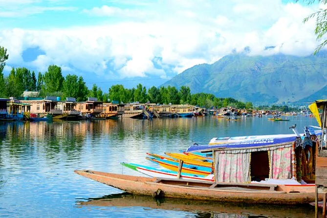 Fabulous Srinagar Kashmir Tour Package