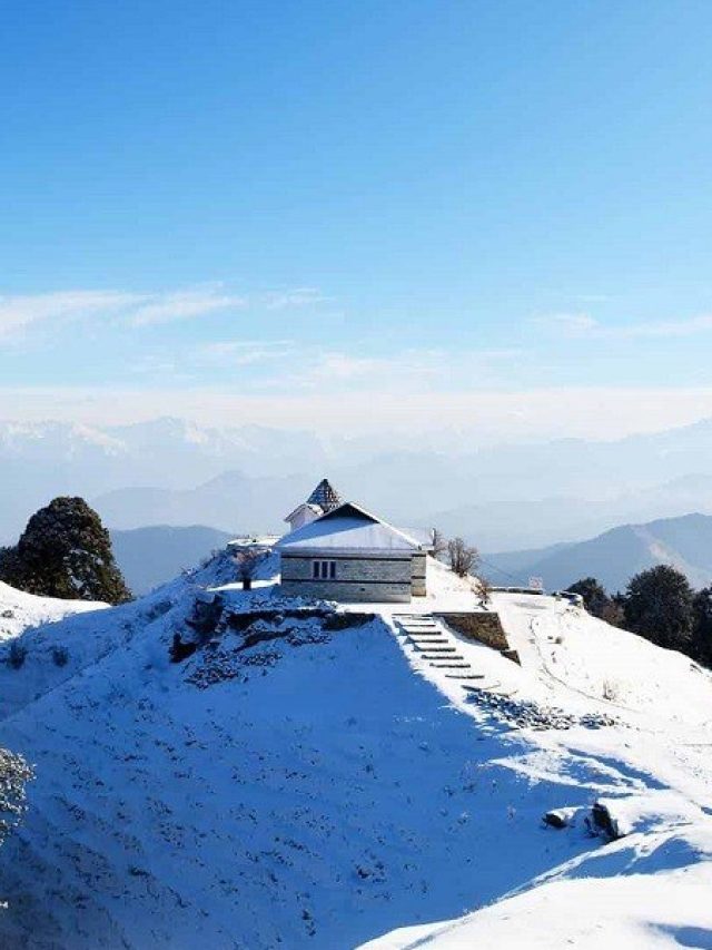 Top 7 less crowded Indian Hill Stations to see snowfall in winters.