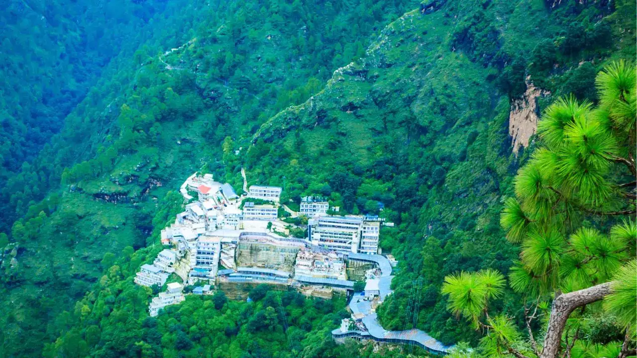 Vaishno Devi Group Tour Packages Upto Off