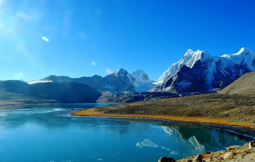 Sikkim With Gurudongmar Lake Tour Package 7N/8D