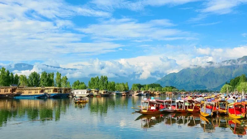 Srinagar Tour Package `