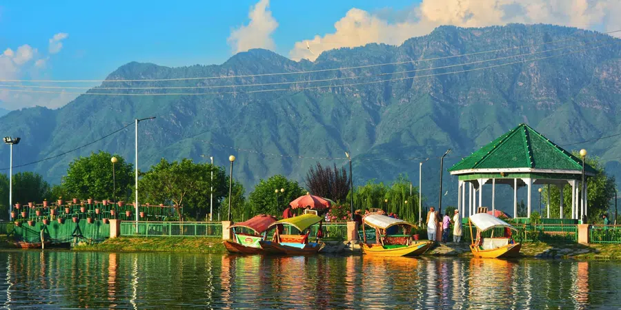 Srinagar Tour Package `